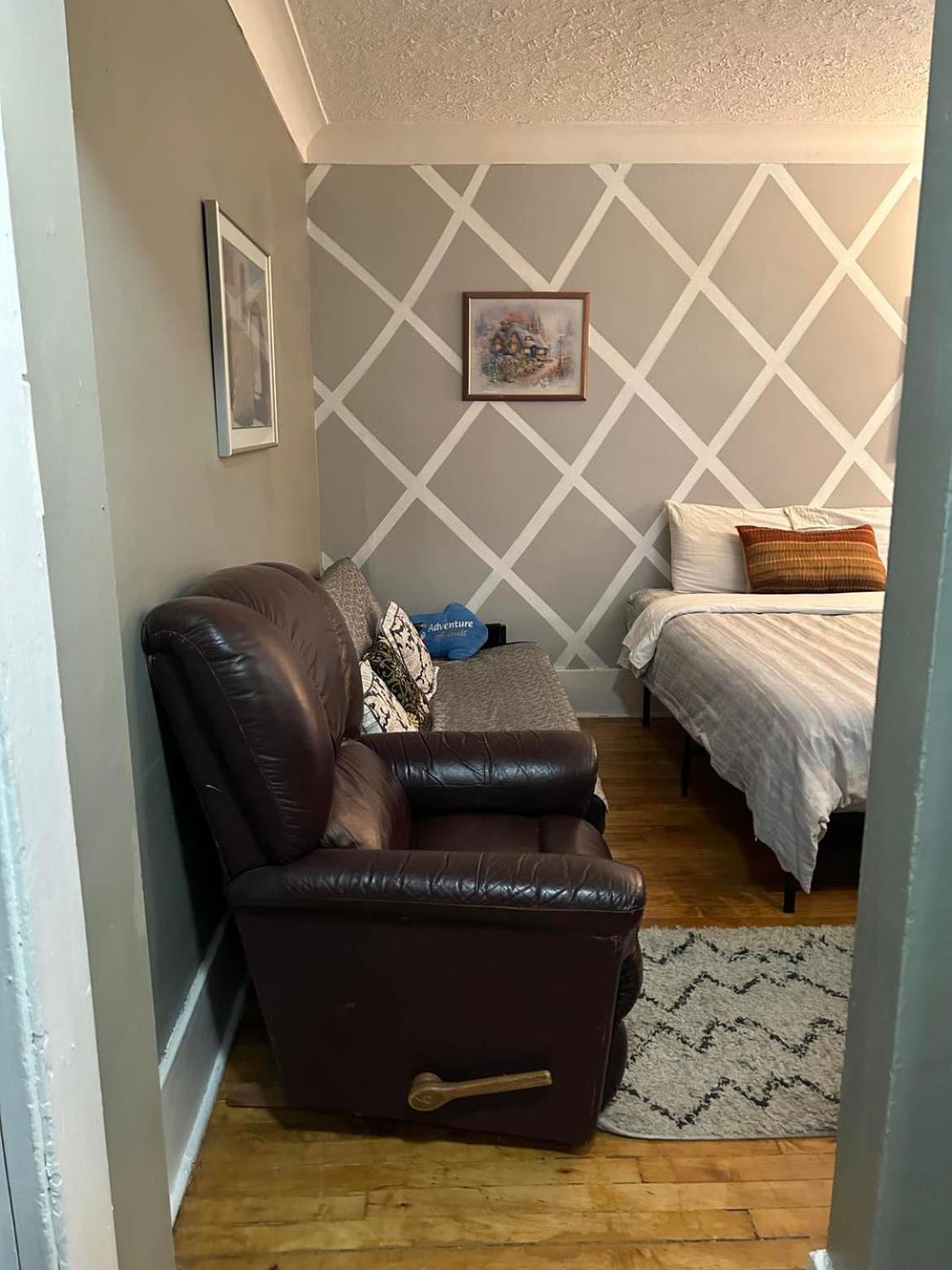 Maryland Homestay In Winnpeg Downtown 温尼伯 客房 照片